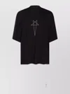 Rick Owens Drkshdw Graphic Print Short Sleeve Tie Detail Top In Black