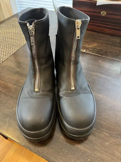 Pre-owned Rick Owens Front Zip Sneakers In Black