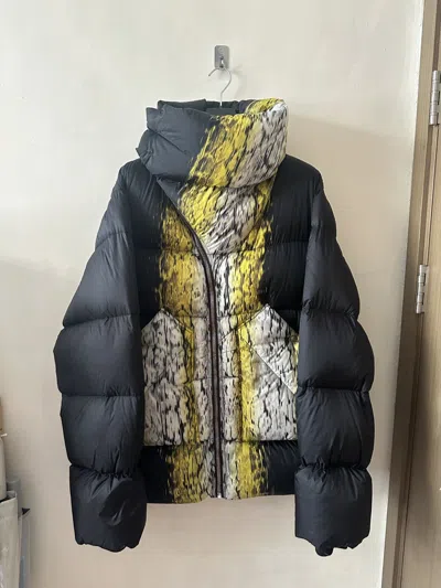 Pre-owned Rick Owens Fw20 Performa Yellow Acid-print Mountain Coat In Black