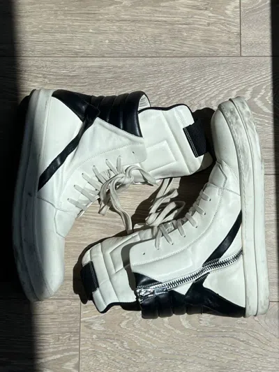Pre-owned Rick Owens Geobaskets Milk & Black Shoes In White