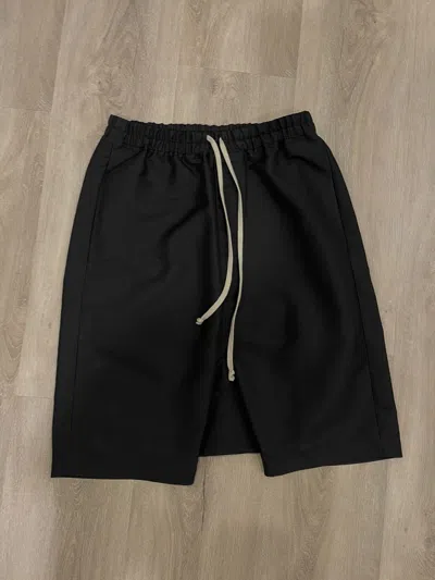 Pre-owned Rick Owens Pod Shorts In Black