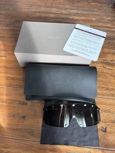 Pre-owned Rick Owens Shield Sunglasses In Black