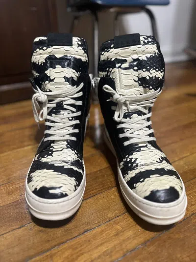 Pre-owned Rick Owens S/s22 Fogachine Painted Python Geo Grail Shoes In Black