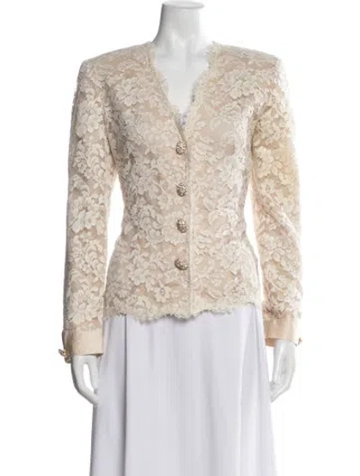 Pre-owned Rickie Freeman Lace Pattern Lace Trim Embellishment Skirt Suit In Neutrals/white