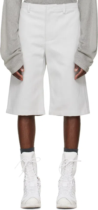 Rier Belt Loop Shorts In White