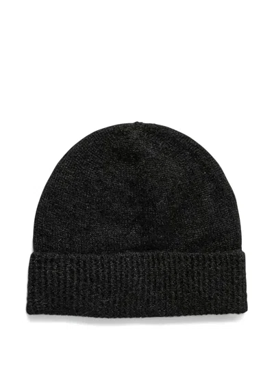 Rier Ribbed Beanie Hat In Black