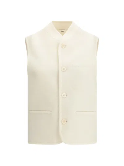 Rier Walker Button-up Gilet In White
