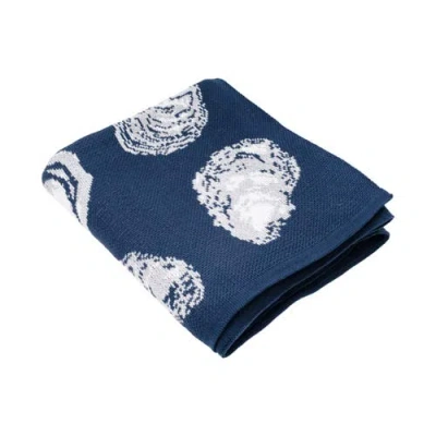 Rightside Designs Oyster Pattern Knit Throw Blanket In Blue