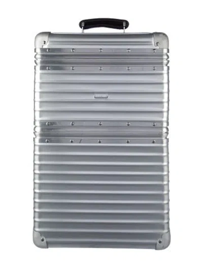 Pre-owned Rimowa Travel Suitcase In Silver