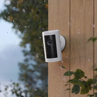 Ring Outdoor Cam Plus Battery - Black In White
