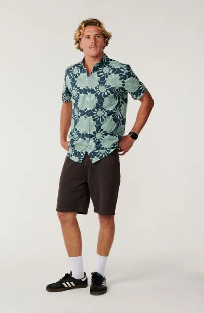 Rip Curl Pacific Rinse Short Sleeve Button-up Shirt In Spray Green