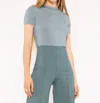 RIPLEY RADER FITTED T-SHIRT IN CHAMBRAY