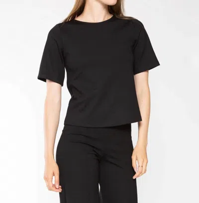 RIPLEY RADER PONTE KNIT SHORT SLEEVE EXTENDED TOP IN BLACK