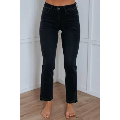Risen Boyfriend Jeans With Raw Hem In Black In Orange