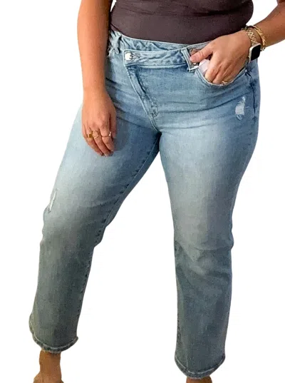 Risen High Rise Crossover Jeans In Light Wash In Blue