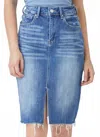 Risen High Rise Denim Pencil Skirt In Medium Wash In Blue