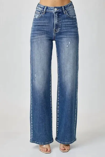 Risen High Waist Wide Leg Jeans In Medium In Blue