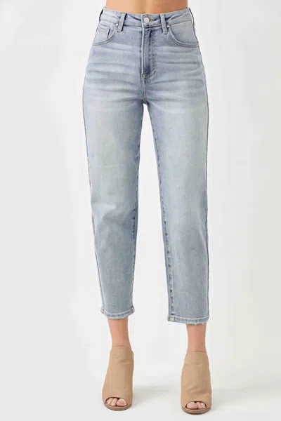 Risen Mom Fit Jeans In Light Wash In Blue