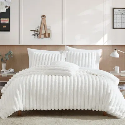 Riverbrook Home Everett Bedding In White