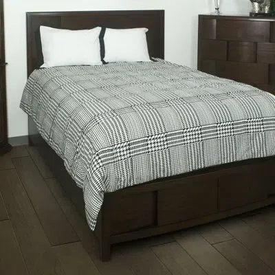 Rizzy Home Houndstooth Comforter Set In Black,white