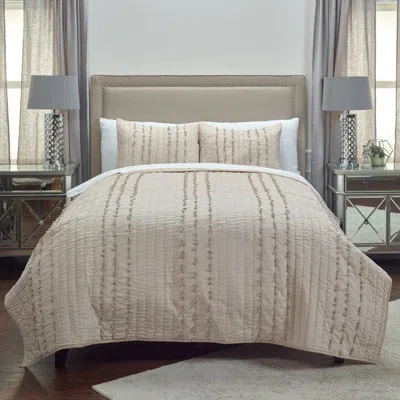 Rizzy Home Piper Single Quilt In Beige