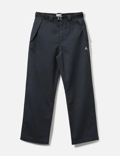 Roa Buckle Chino In Blue