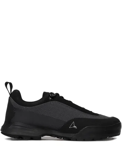 Roa Cingino Embroidered-logo Sneakers In Black