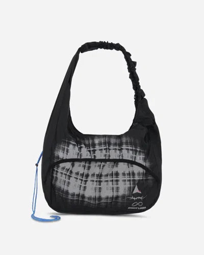 Roa Eightlines Laki Packable Knot Bag In Black