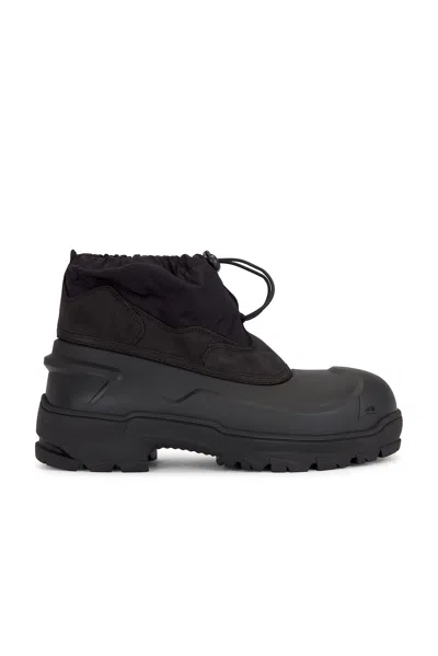 Roa Hiking Low Top Rubber Boot In Black