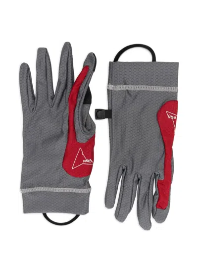ROA HONEYCOMB-PATTERNED WRIST-STRAP GLOVES