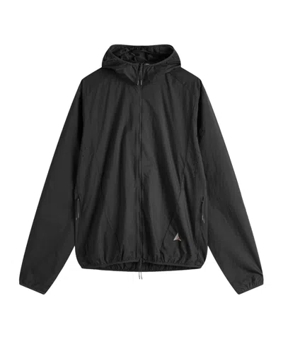 Roa Hue Packable Hooded Jacket In Black