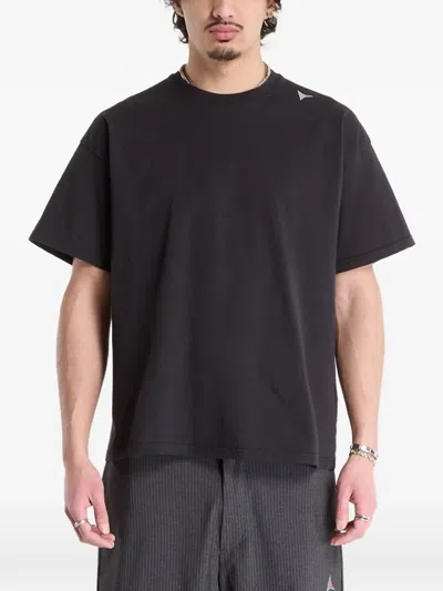 Roa Logo T-shirt In Black