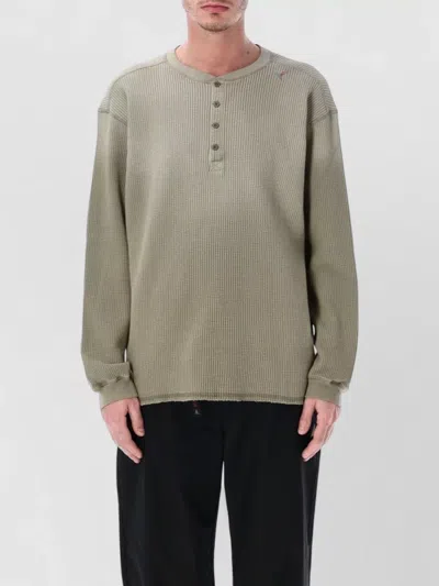 Roa Long Sleeve Waffle Knit Serafino T-shirt In Gray