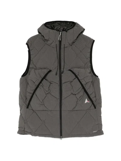 Roa Nuna 800 Fill Power Pinstriped Down Vest In Gray
