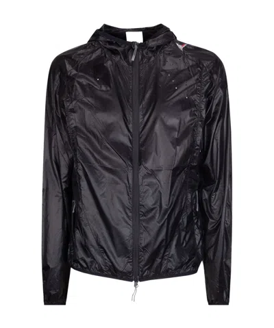 Roa Packable Zipped Jacket In Black