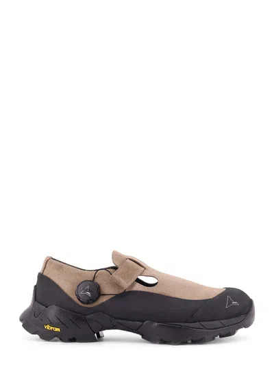 ROA PALA SUEDE SNEAKERS WITH CUT-OUT DETAIL