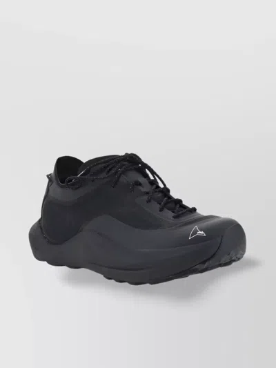 ROA REINFORCED ROUND TOE MESH SNEAKERS