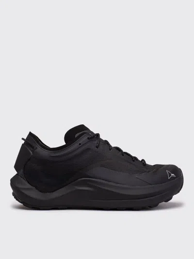 Roa Sella In Black