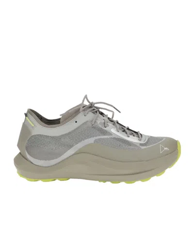 ROA SELLA MOUNTAIN LOW-TOP SNEAKERS