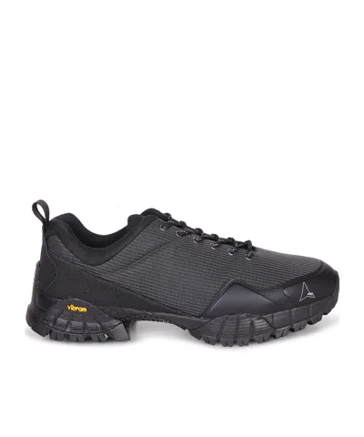 Roa Textured Trail Low-top Sneakers In Black