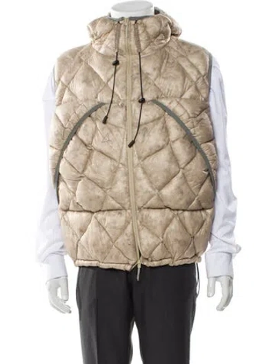 Pre-owned Roa Vest In Neutral