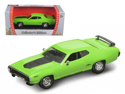 Road Signature 1971 Plymouth Gtx 440 6 Pack Green 1/43 Diecast Model Car By