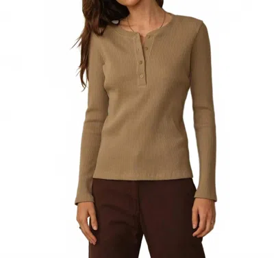 Road To Nowhere Tasman Ribbed Henley Top In Fatigue In Green