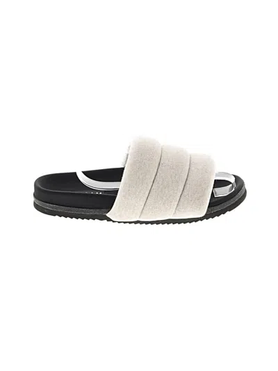 Pre-owned Roam Sandals In Gray