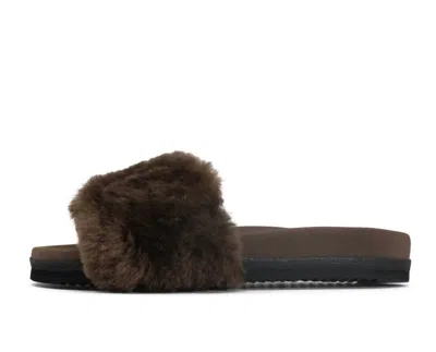 Roam Women's Cloud Shearling Slider In Brown