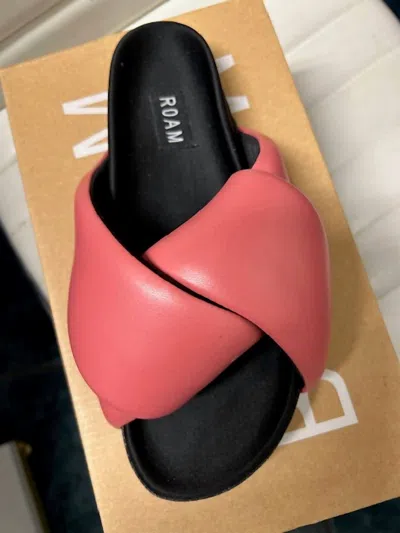 Roam Women's Foldy Puffy Slide In Blush In Pink