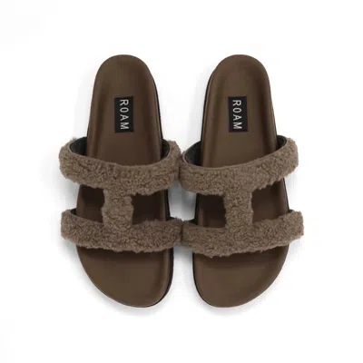 Roam Women's Fuzzy Cuffs Sandal Faux Shearling In Taupe In Gray