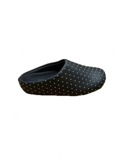 ROAM WOMEN'S STUDDY CLOGS IN BLACK