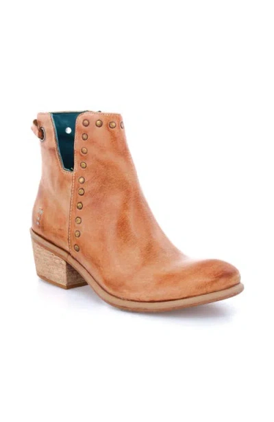 Roan Australia Boot In Brown