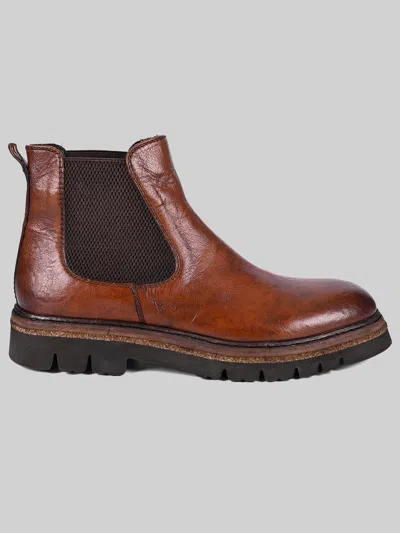 Roan Defy Chelsea Plain Toe Boots Cognac - Size: 13 D-width In Multi
